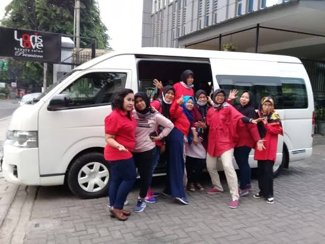 Toyota Hiace interior