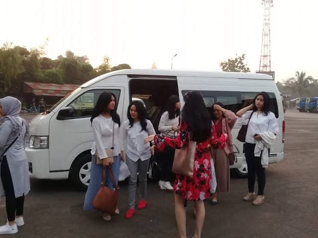 Family enjoying trip